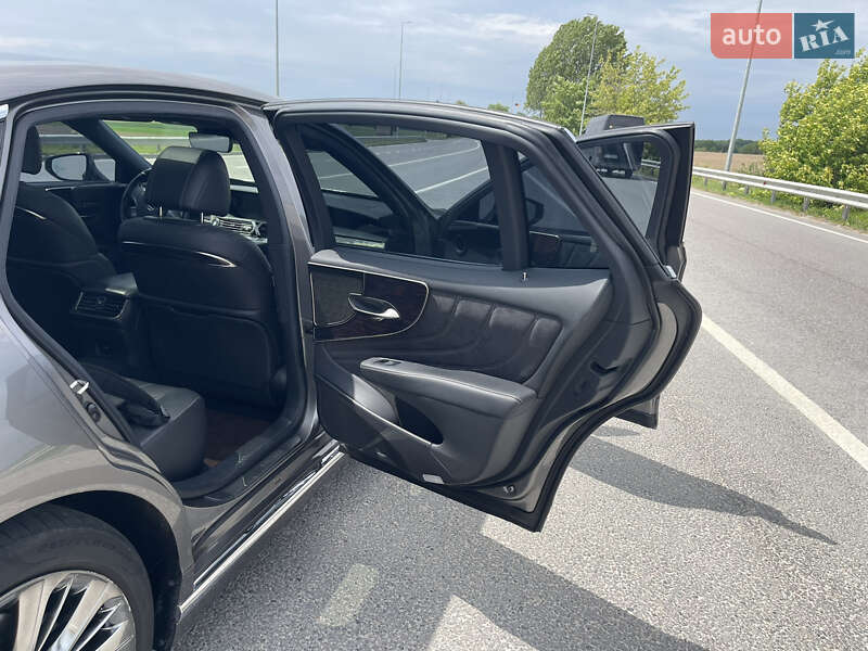 Седан Lexus LS 2019 в Киеве