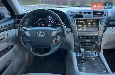 Седан Lexus LS 2007 в 
