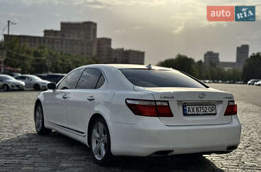 Седан Lexus LS 2008 в 