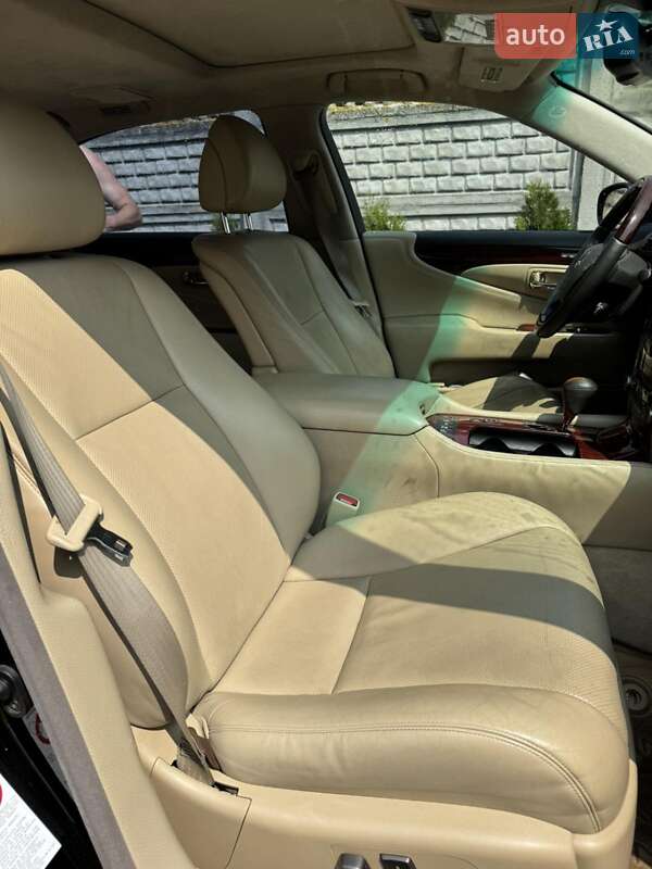 Седан Lexus LS 2007 в Києві