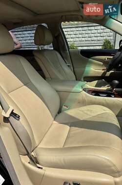 Седан Lexus LS 2007 в 