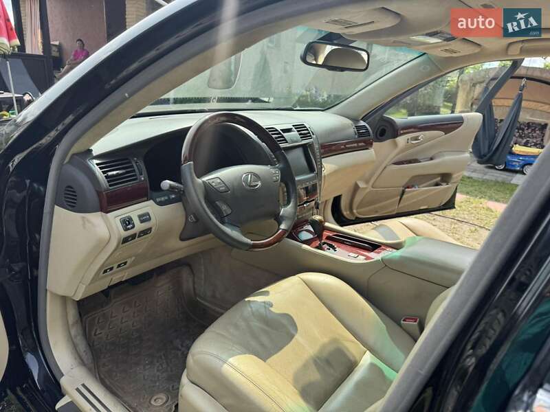 Седан Lexus LS 2007 в Києві