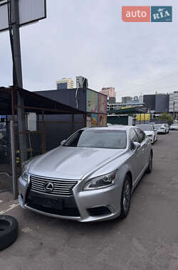 Седан Lexus LS 2013 в Києві