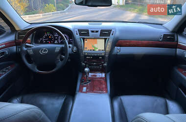 Седан Lexus LS 2008 в 
