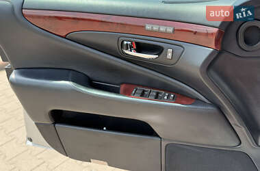 Седан Lexus LS 2007 в 