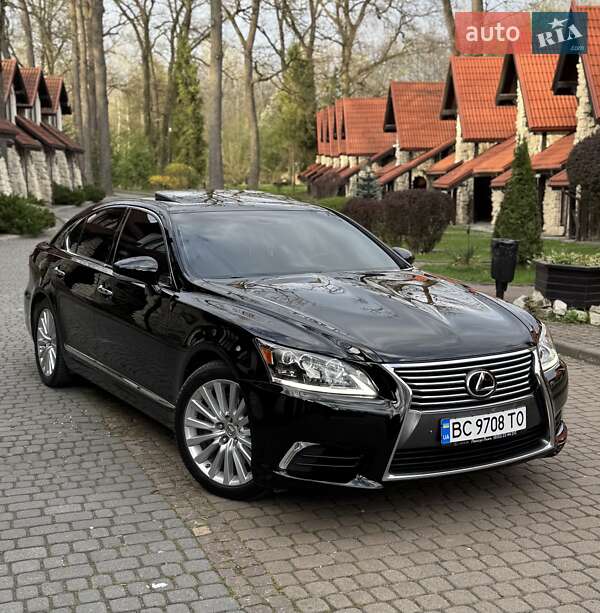 Седан Lexus LS 2013 в Львові