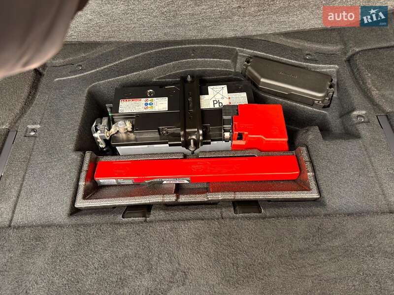 Седан Lexus LS 2018 в Львове фото 28 Седан Lexus LS 2018 в Львове