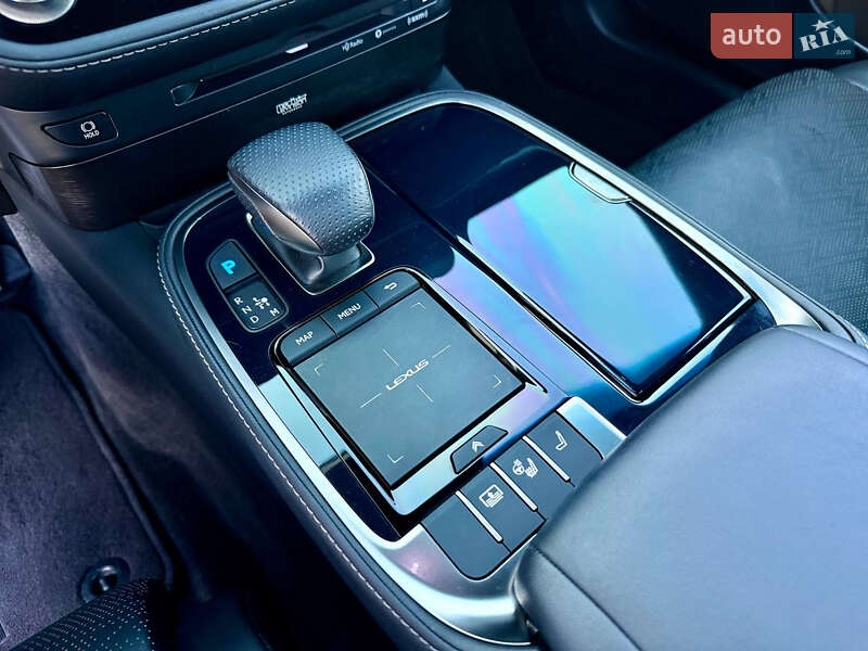 Седан Lexus LS 2021 в Одесі