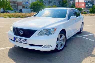 Седан Lexus LS 2008 в Сумах