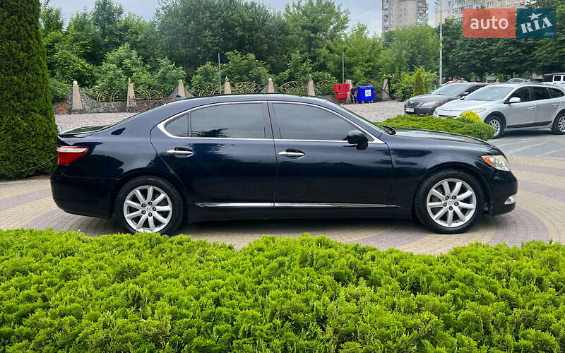 Седан Lexus LS 2007 в Львове