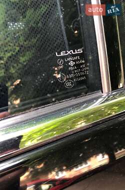 Седан Lexus LS 2004 в 