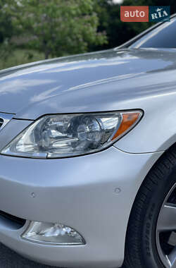 Седан Lexus LS 2008 в Дніпрі