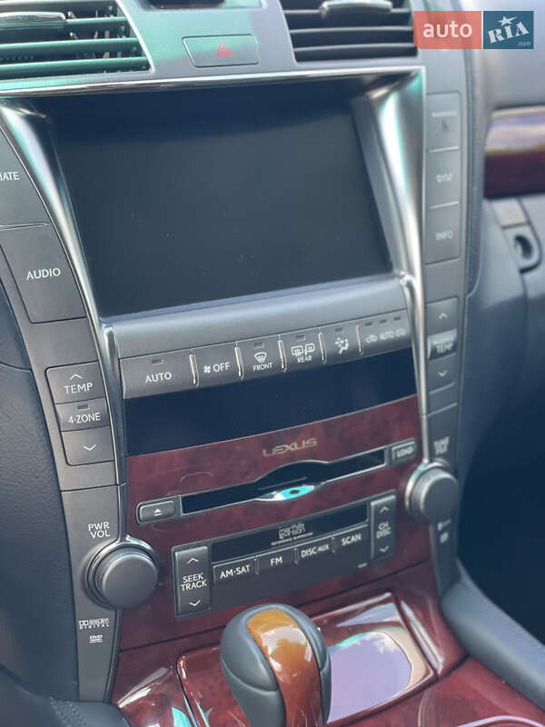 Седан Lexus LS 2008 в Дніпрі