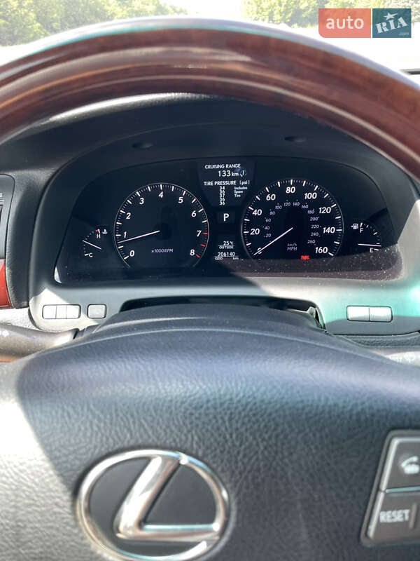 Седан Lexus LS 2008 в Дніпрі