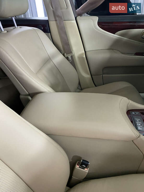 Седан Lexus LS 2007 в Києві
