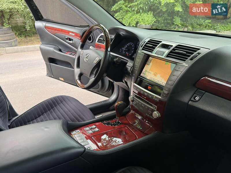 Седан Lexus LS 2011 в Одесі фото 75 Седан Lexus LS 2011 в Одесі