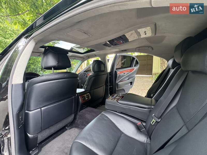 Седан Lexus LS 2011 в Одесі фото 85 Седан Lexus LS 2011 в Одесі
