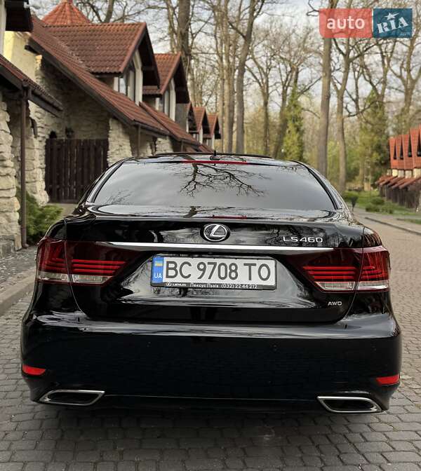 Седан Lexus LS 2013 в Львове