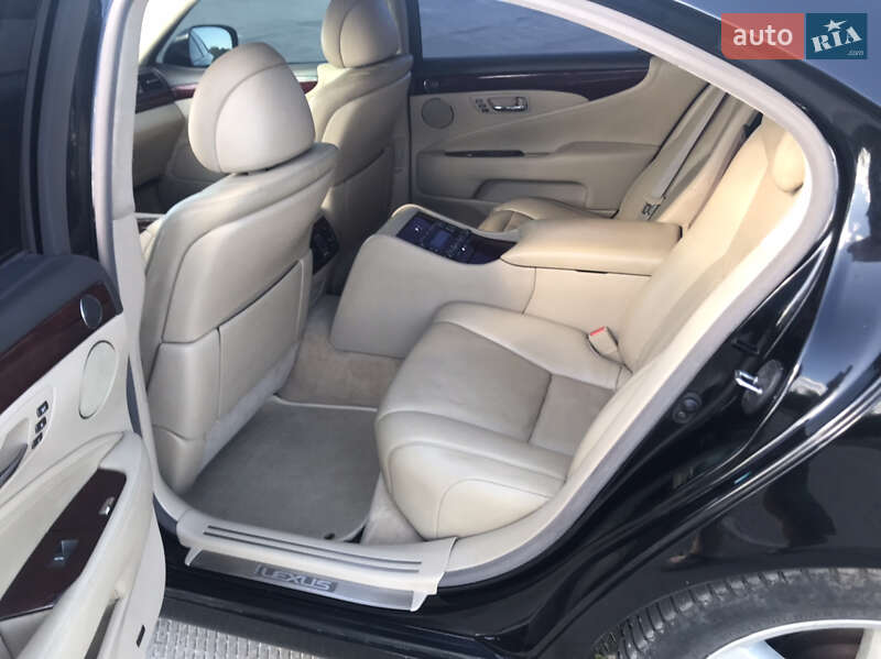 Седан Lexus LS 2007 в Новій Одесі