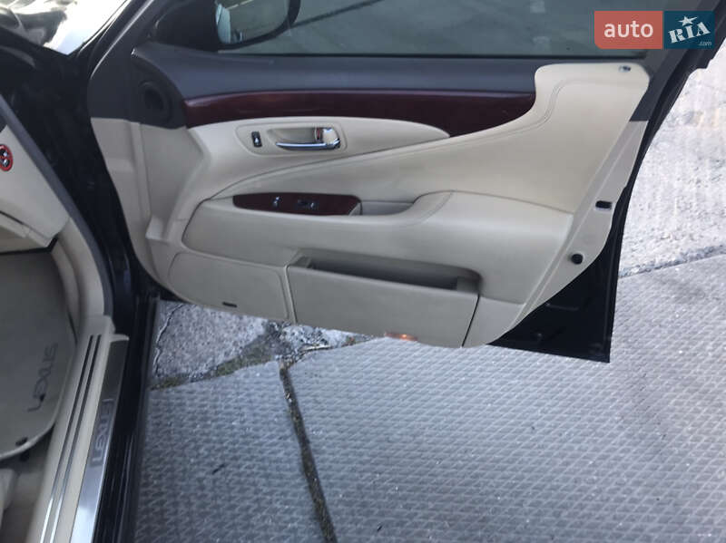 Седан Lexus LS 2007 в Новій Одесі