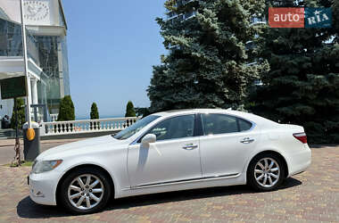 Седан Lexus LS 2007 в 