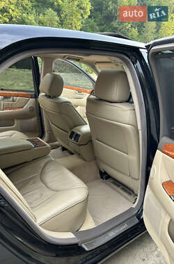 Седан Lexus LS 2004 в 