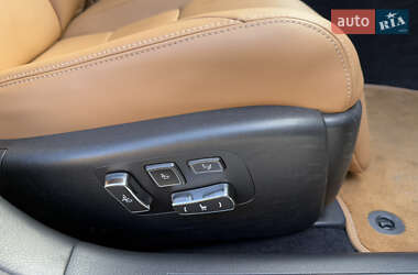 Седан Lexus LS 2012 в 