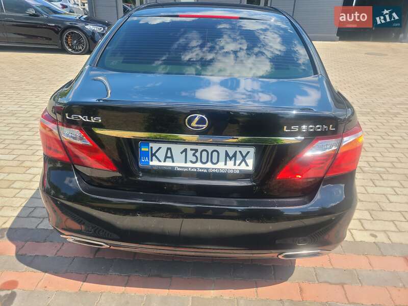Седан Lexus LS 2011 в Киеве