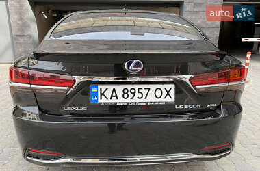 Седан Lexus LS 2018 в 
