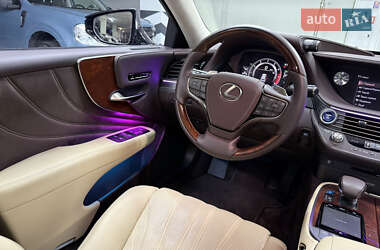 Седан Lexus LS 2018 в 