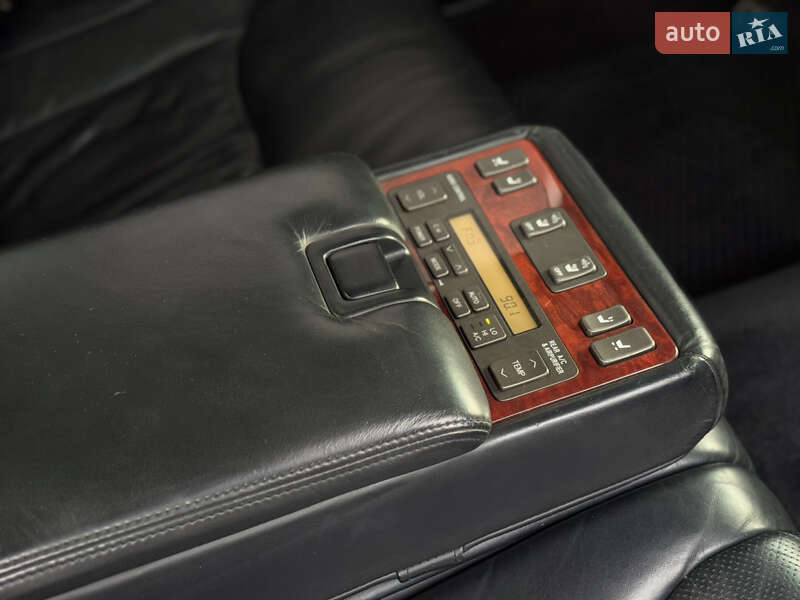 Седан Lexus LS 2005 в Бердичеве