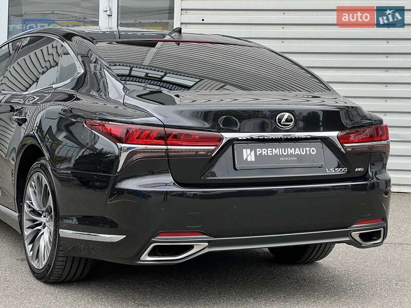 Седан Lexus LS 2018 в Киеве