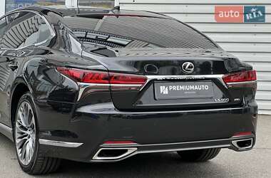 Седан Lexus LS 2018 в 