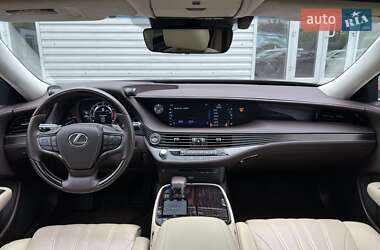 Седан Lexus LS 2018 в 