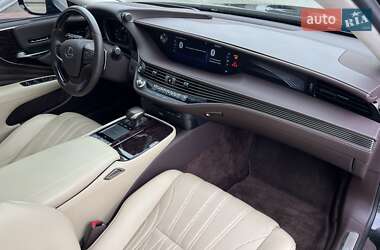 Седан Lexus LS 2018 в 