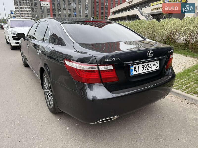 Седан Lexus LS 2007 в Киеве