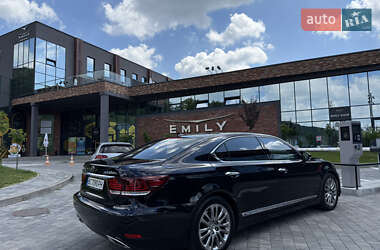 Седан Lexus LS 2013 в Львові