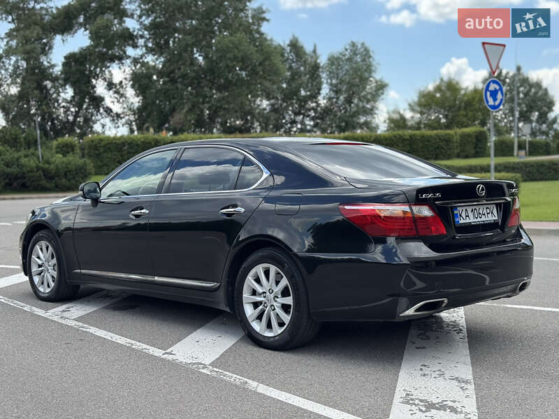 Седан Lexus LS 2012 в Киеве