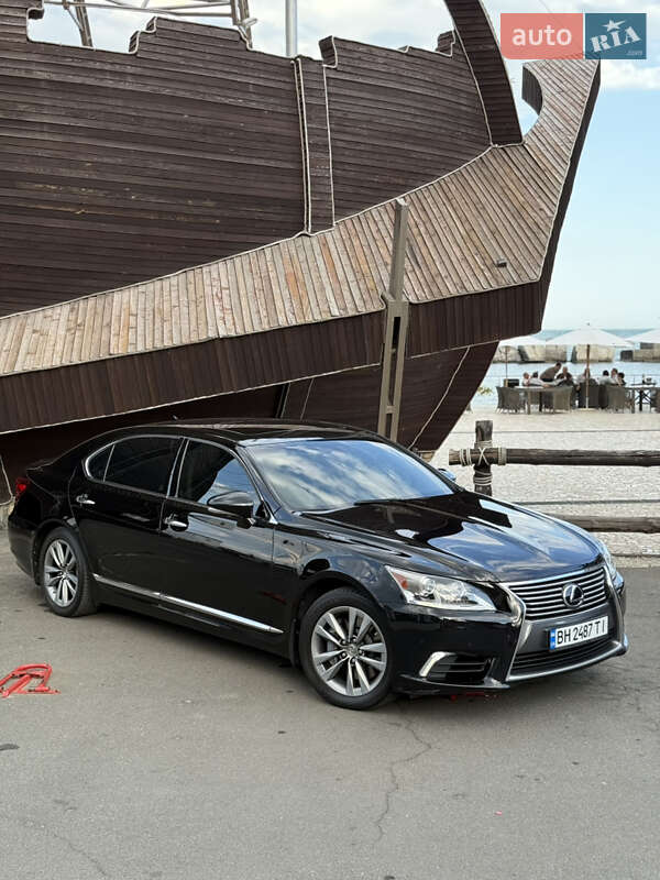 Седан Lexus LS 2013 в Одессе
