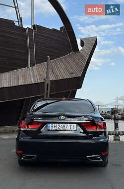 Седан Lexus LS 2013 в 