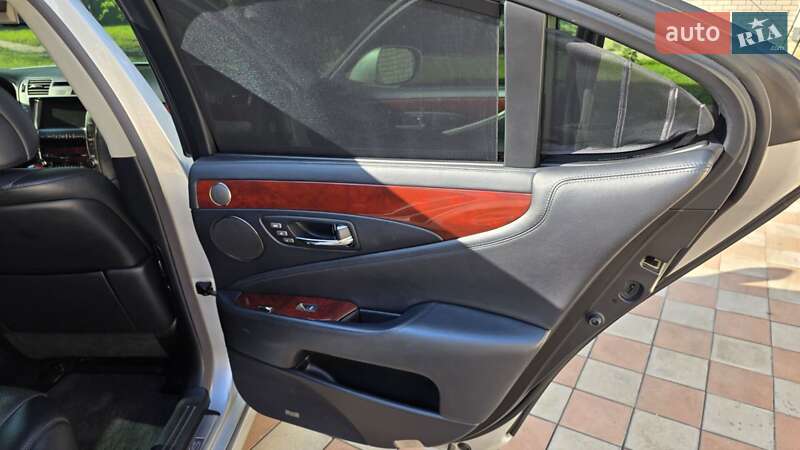 Седан Lexus LS 2007 в Одессе фото 10 Седан Lexus LS 2007 в Одессе