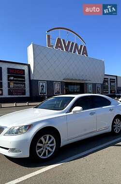 Седан Lexus LS 2009 в 