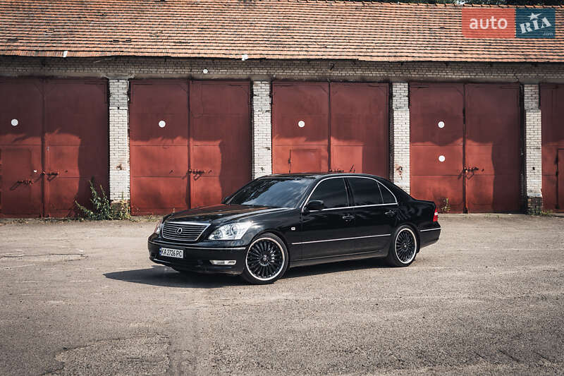 Lexus LS 2004