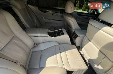Седан Lexus LS 2007 в 