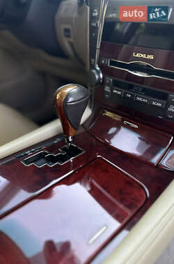 Седан Lexus LS 2007 в 