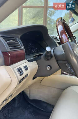 Седан Lexus LS 2007 в 