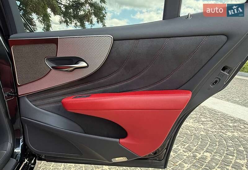 Седан Lexus LS 2022 в Киеве