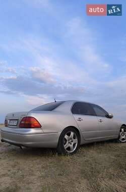 Седан Lexus LS 2002 в 