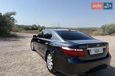 Седан Lexus LS 2007 в 