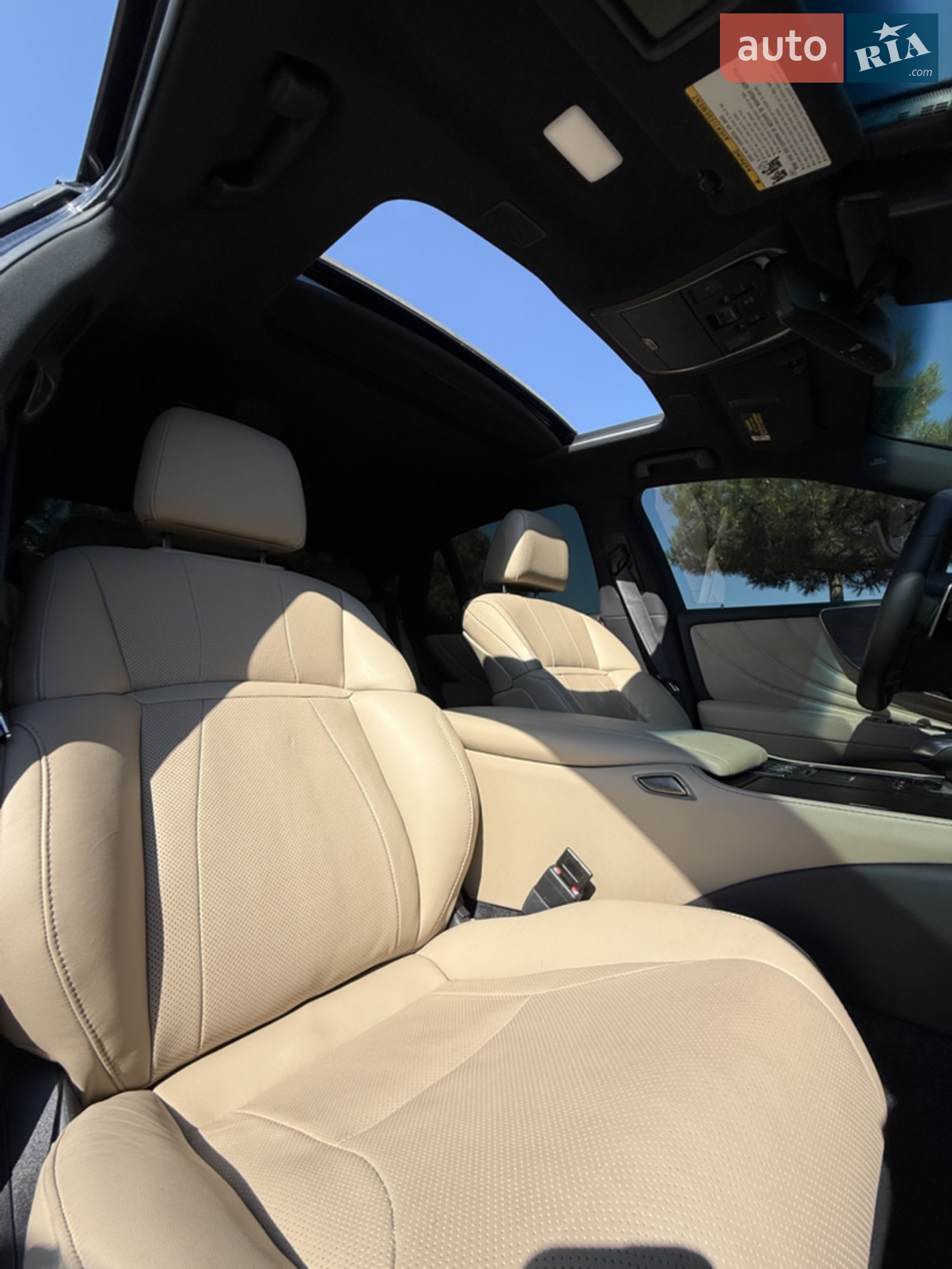 2022 Lexus LS - мініатюра 16
